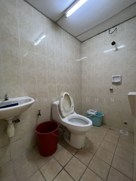 Townhouse for Rent in Seksyen 2 Wangsa Maju (Wangsa Maju) - Brandon Chin - Bathroom - PropertyGuru.com.my