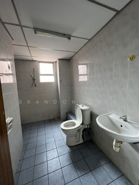 Townhouse for Rent in Seksyen 2 Wangsa Maju (Wangsa Maju) - Brandon Chin - Bathroom - PropertyGuru.com.my