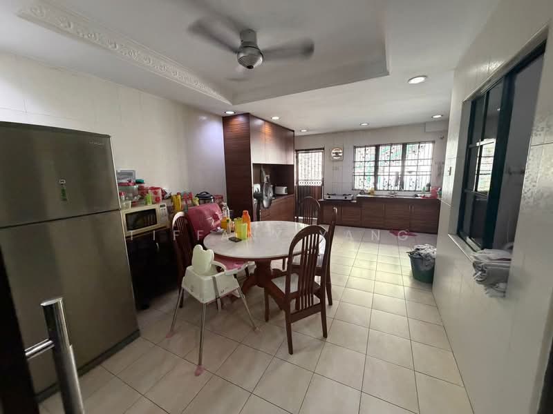 Rumah Teres 2 Tingkat untuk Dijual di Rawang Perdana 2 (Rawang) - Tiffany Yang - Kitchen - PropertyGuru.com.my