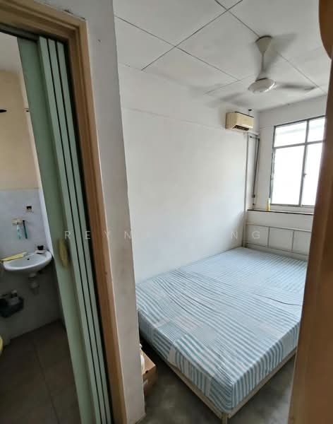 Flat for Sale at Taman Tan Sri Yaacob - Reyna Wong - Bedroom - PropertyGuru.com.my