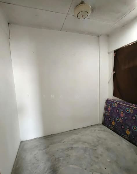 Flat for Sale at Taman Tan Sri Yaacob - Reyna Wong - Interior - PropertyGuru.com.my