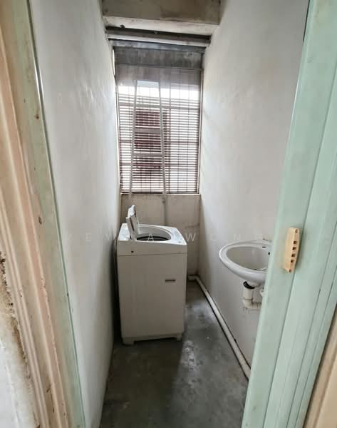 Flat for Sale at Taman Tan Sri Yaacob - Reyna Wong - Interior - PropertyGuru.com.my