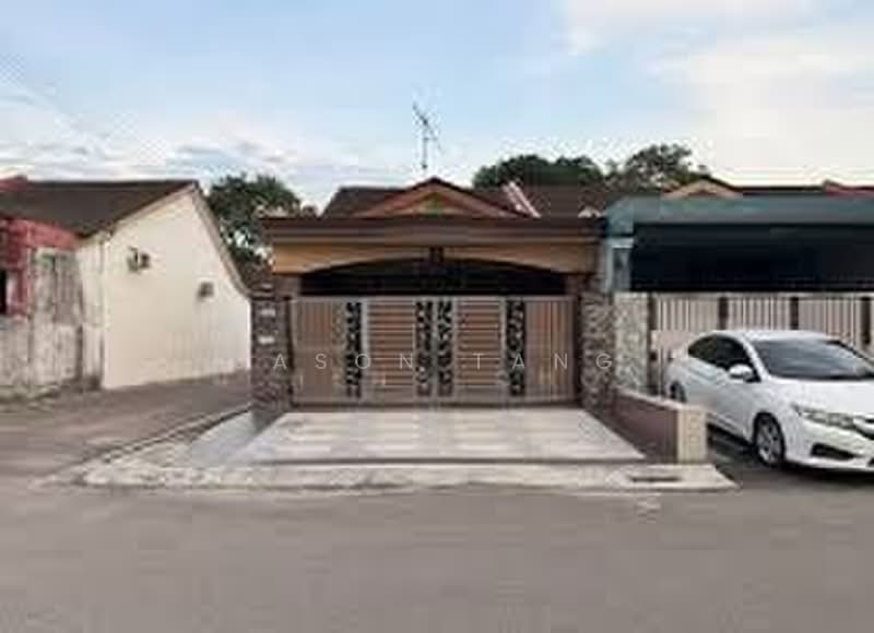 1-storey Terraced House for Sale in Johor Bahru (Johor) - Jason Tang - Exterior - PropertyGuru.com.my