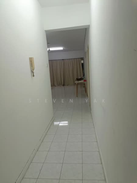 Condominium for Rent at Seri Cendekia - Steven Yak - Corridor - PropertyGuru.com.my