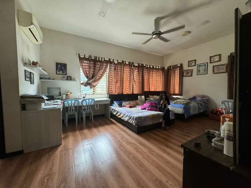 Semi-Detached House for Sale in Rawang (Selangor) - Lau Ia Ein - Bedroom - PropertyGuru.com.my