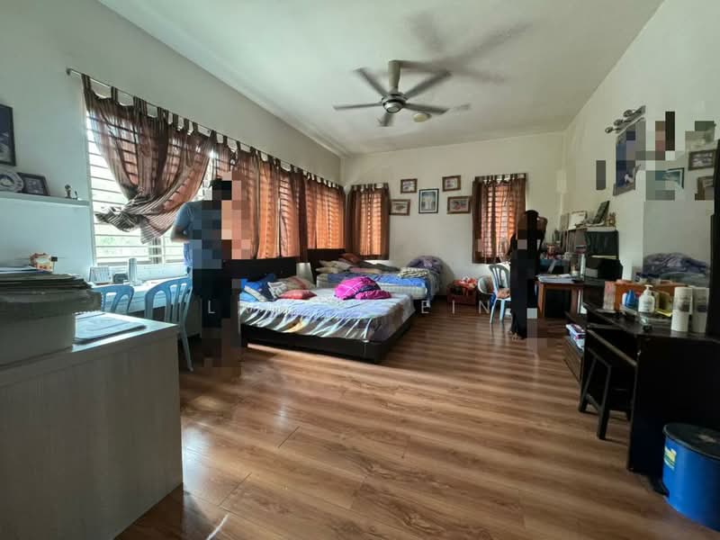 Semi-Detached House for Sale in Rawang (Selangor) - Lau Ia Ein - Bedroom - PropertyGuru.com.my