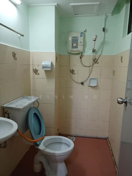 Apartment for Sale at Red Ruby - Kelvin Ng - Bathroom - PropertyGuru.com.my