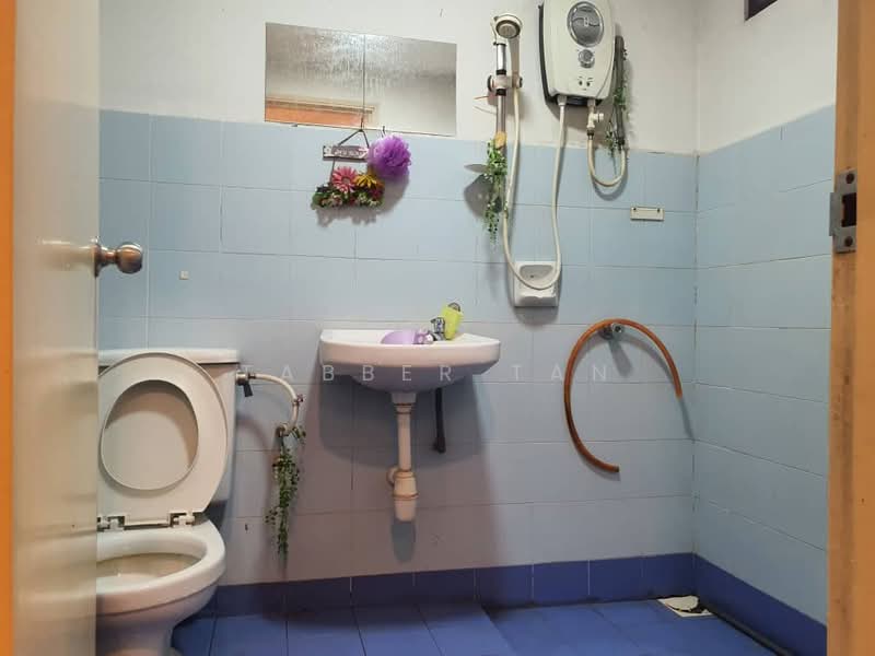 Apartment for Rent at Sri Mutiara - Tabber Tan - Bathroom - PropertyGuru.com.my