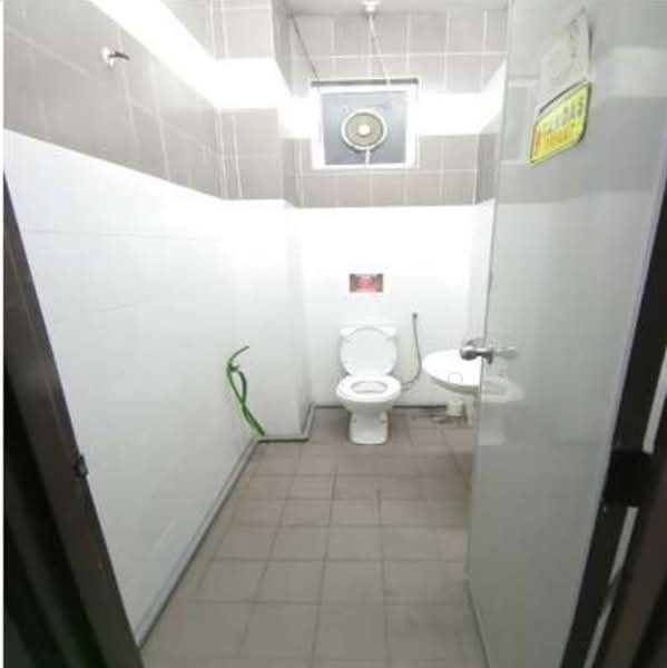 Kilang untuk Dijual di Desa Aman Puri (Kepong) - Alicia Soo - Bathroom - PropertyGuru.com.my