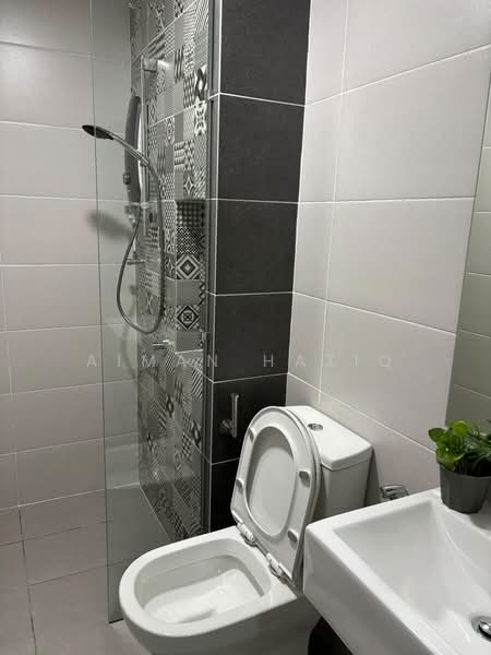 Servis Apartment untuk Dijual di Alinea Suites - Aiman Haziq - Bathroom - PropertyGuru.com.my