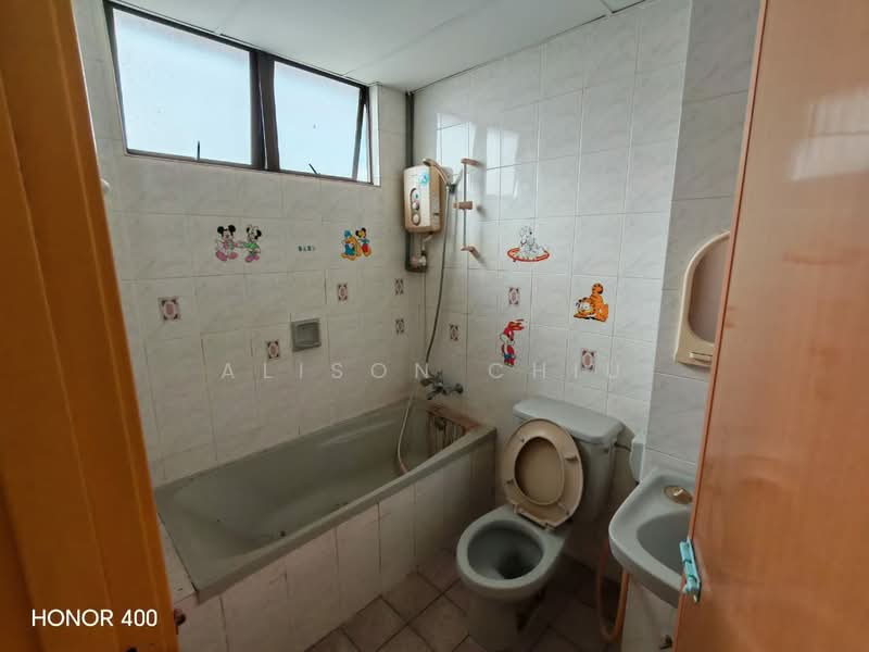 Kondominium untuk Dijual di Villa Angsana - Alison Chiu - Bathroom - PropertyGuru.com.my