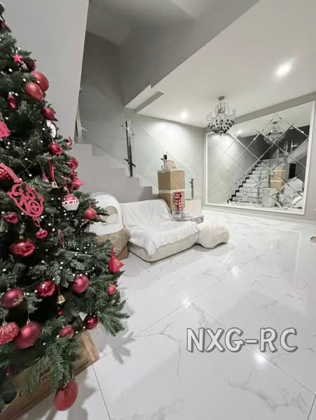 2-storey Terraced House for Sale in Bandar Botanic (Klang) - Raymond Cheng - Living Room - PropertyGuru.com.my