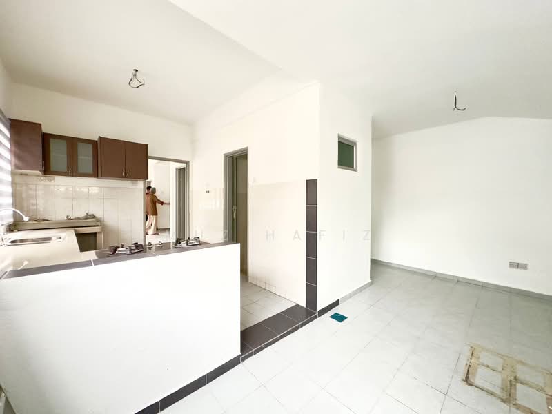 Rumah Teres 2 Tingkat untuk Dijual di Saujana Utama (Selangor) - Muz Hafiz - PropertyGuru.com.my