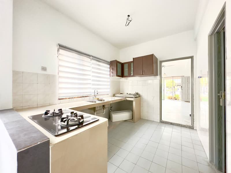 Rumah Teres 2 Tingkat untuk Dijual di Saujana Utama (Selangor) - Muz Hafiz - PropertyGuru.com.my