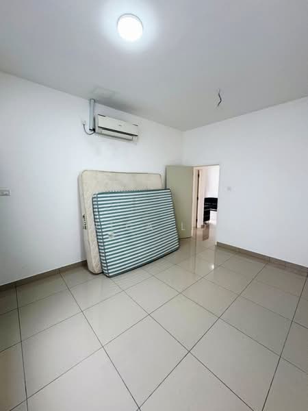 Cluster House for Rent in Bandar Cemerlang (Ulu Tiram) - Enrica Long - Interior - PropertyGuru.com.my