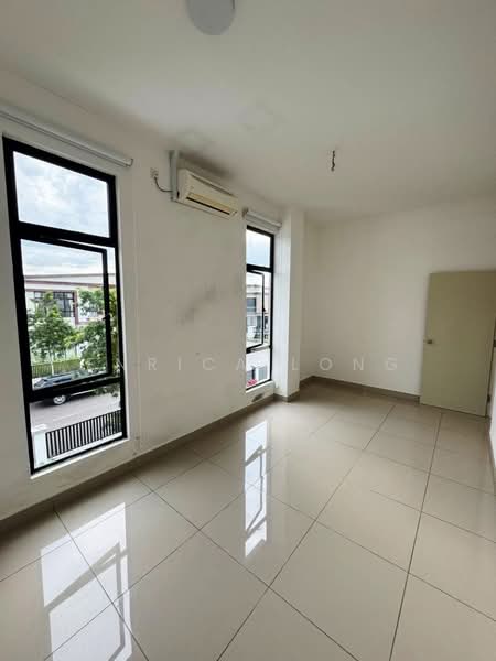Cluster House for Rent in Bandar Cemerlang (Ulu Tiram) - Enrica Long - Interior - PropertyGuru.com.my