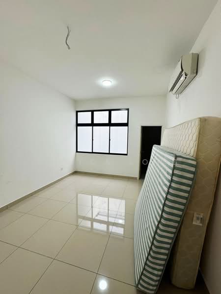 Cluster House for Rent in Bandar Cemerlang (Ulu Tiram) - Enrica Long - Interior - PropertyGuru.com.my