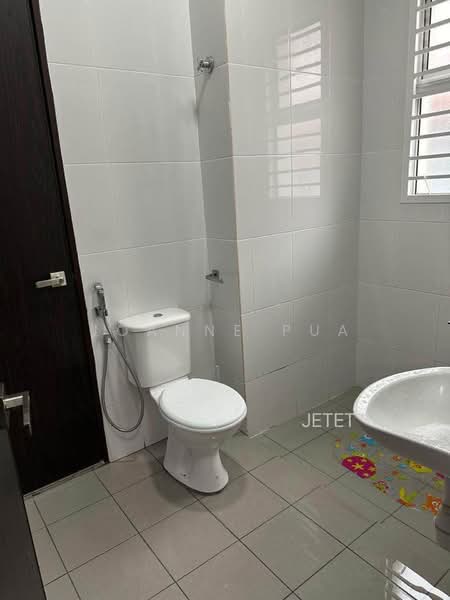 Rumah Teres 2 Tingkat untuk Disewa di Klang (Selangor) - Joanne Pua - Bathroom - PropertyGuru.com.my
