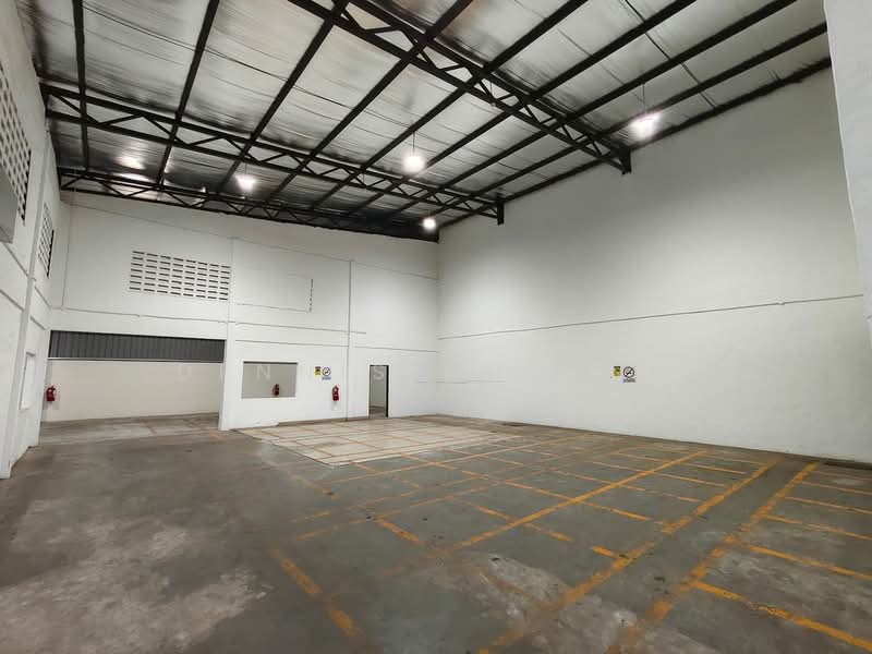Semi-D Factory for Rent in Taman Perindustrian Desa Plentong (Masai) - Dennis Cheang - Interior - PropertyGuru.com.my