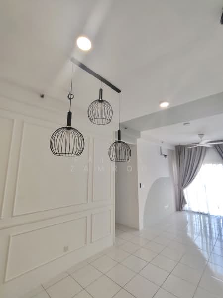Servis Apartment untuk Dijual di Kita Impian @ Cybersouth - Faizul Zamrod - Living Room - PropertyGuru.com.my
