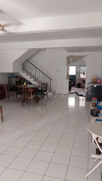 Terraced House for Sale in Taman Bayu Perdana (Klang) - Kim Chong - Living Room - PropertyGuru.com.my