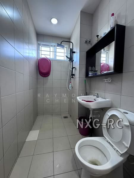 2.5-storey Terraced House for Sale in Bandar Botanic (Klang) - Raymond Cheng - Bathroom - PropertyGuru.com.my