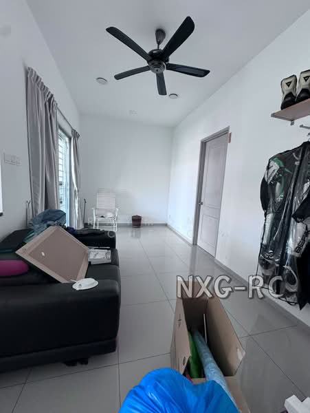 2.5-storey Terraced House for Sale in Bandar Botanic (Klang) - Raymond Cheng - Living Room - PropertyGuru.com.my