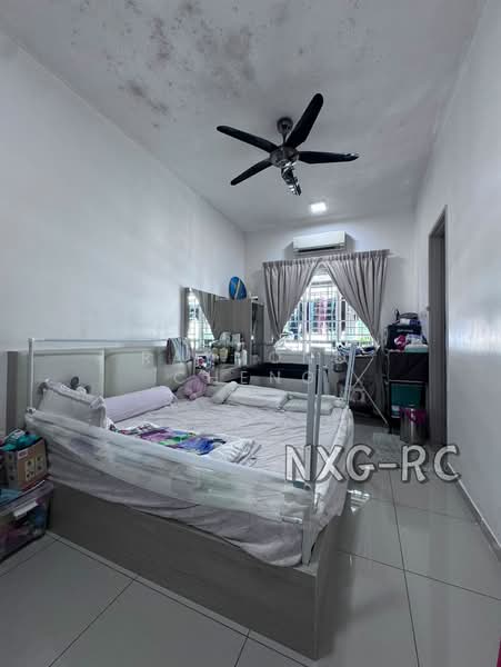 2.5-storey Terraced House for Sale in Bandar Botanic (Klang) - Raymond Cheng - Bedroom - PropertyGuru.com.my