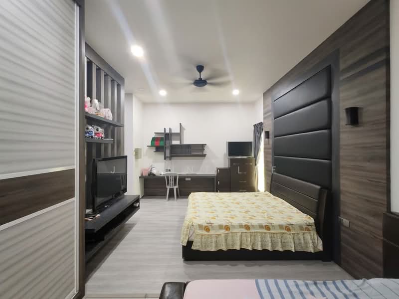 Semi-Detached House for Sale in Kota Kinabalu (Sabah) - Joanne Lee - Bedroom - PropertyGuru.com.my