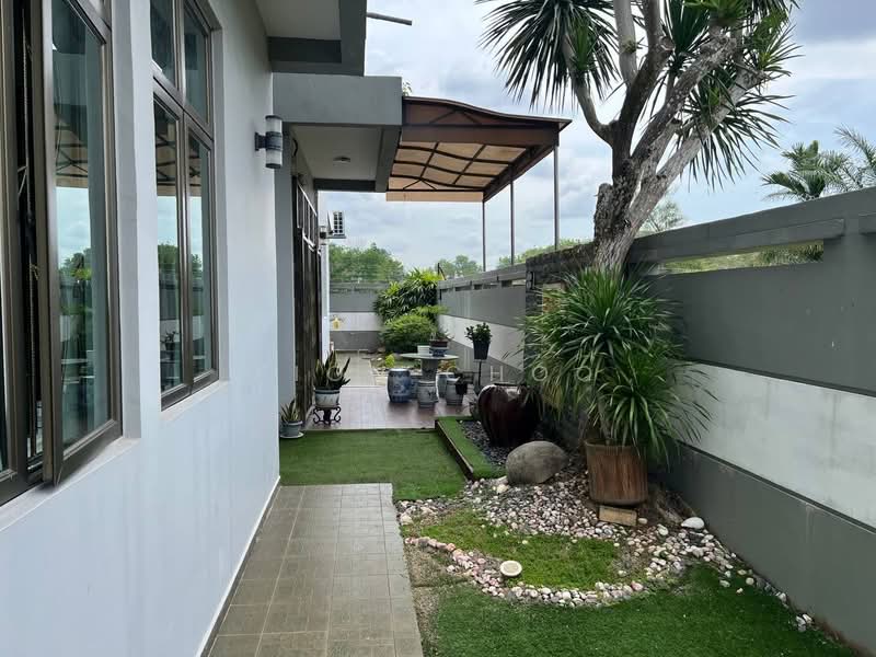 Bungalow for Sale in Taman Permas Indah (Masai) - Fion Choo - PropertyGuru.com.my