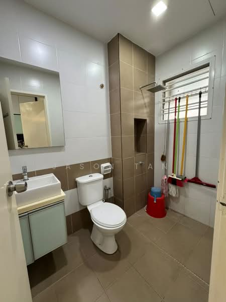 Rumah Teres 2 Tingkat untuk Dijual di Taman Seri Austin (Tebrau) - Jason Tan - Bathroom - PropertyGuru.com.my
