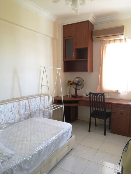 Condominium for Rent at Gold Coast Resort Condominium - Raymond Teoh - Bedroom - PropertyGuru.com.my