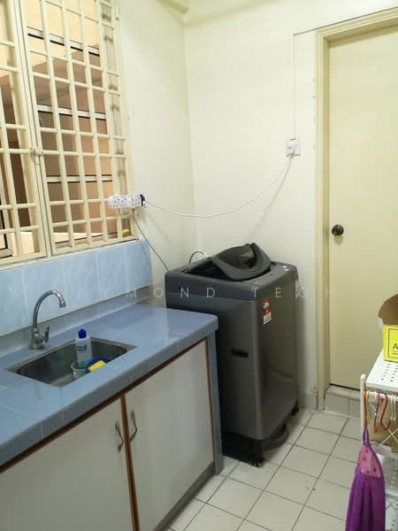 Condominium for Rent at Gold Coast Resort Condominium - Raymond Teoh - Interior - PropertyGuru.com.my
