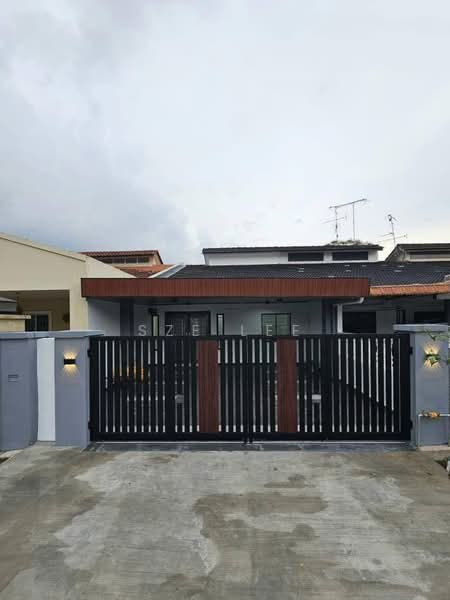 1-storey Terraced House for Sale in Taman Johor Jaya (Johor Bahru) - Sze Lee - Exterior - PropertyGuru.com.my