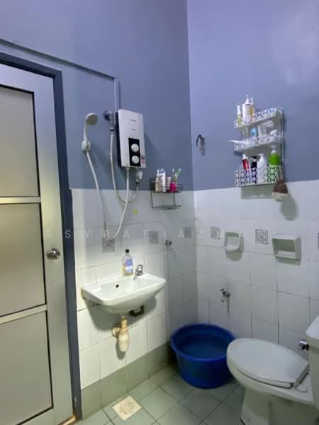 1-storey Terraced House for Sale in Bandar Tun Hussein Onn (Cheras) - Asyraf Azman - Bathroom - PropertyGuru.com.my