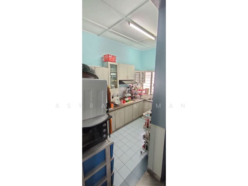 1-storey Terraced House for Sale in Bandar Tun Hussein Onn (Cheras) - Asyraf Azman - Kitchen - PropertyGuru.com.my