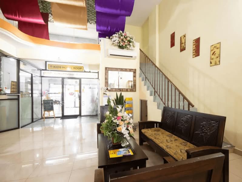 Retail Space for Rent in Kelana Jaya (Petaling Jaya) - Dr Sr Tham KW - Entrance - PropertyGuru.com.my