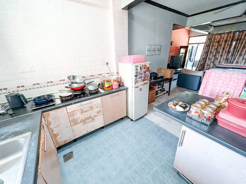 Condominium for Sale at Waizuri 1 - Azli Ibrahim - Kitchen - PropertyGuru.com.my