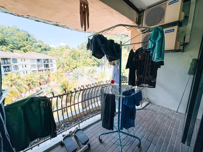 Condominium for Sale at Waizuri 1 - Azli Ibrahim - Balcony - PropertyGuru.com.my