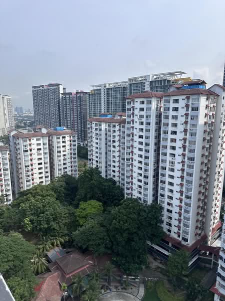 Kondominium untuk Dijual di Bukit OUG Condominiums - Steven Leong - Exterior - PropertyGuru.com.my