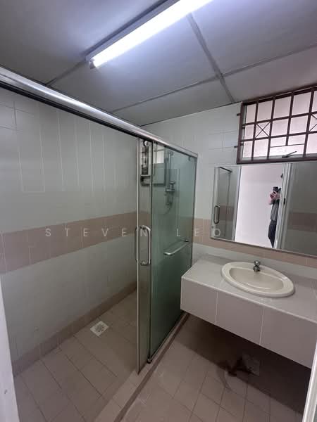 Kondominium untuk Dijual di Bukit OUG Condominiums - Steven Leong - Bathroom - PropertyGuru.com.my