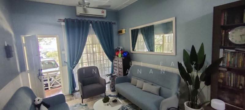 1-storey Terraced House for Sale in Bandar Tun Hussein Onn (Cheras) - Md Syahrul Faez Bin Manan - Living Room - PropertyGuru.com.my