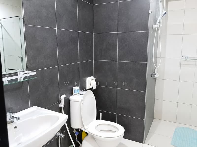 Servis Apartment untuk Dijual di D'Pulze Cyberjaya - Wei Ling - Bathroom - PropertyGuru.com.my