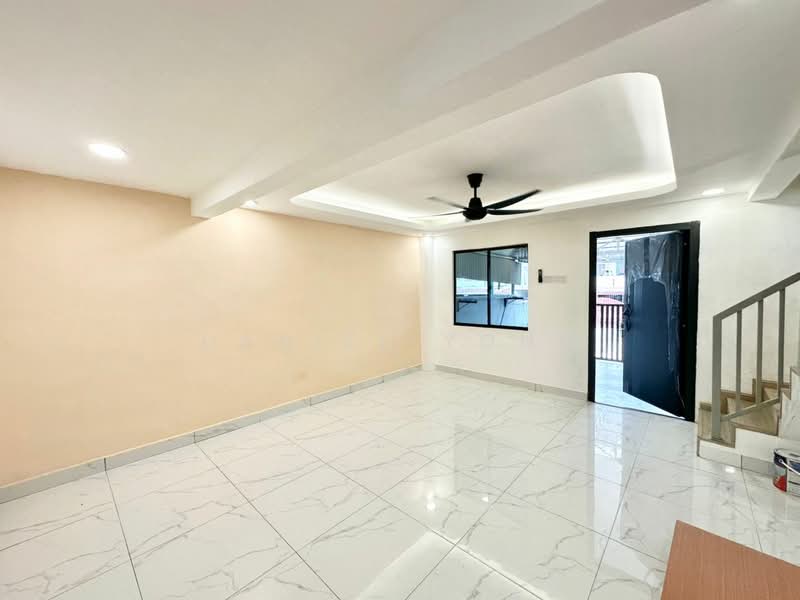 2-storey Terraced House for Sale in Taman Plentong Baru (Masai) - Daniel Yong - Living Room - PropertyGuru.com.my