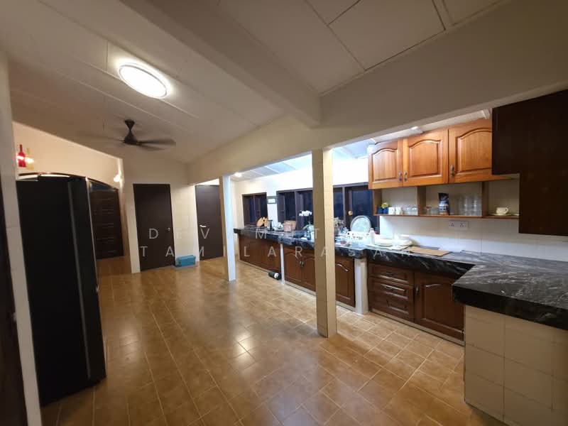 Bungalow for Rent in Seksyen 22 (Petaling Jaya) - Devamuthan Tamilarasan - Kitchen - PropertyGuru.com.my