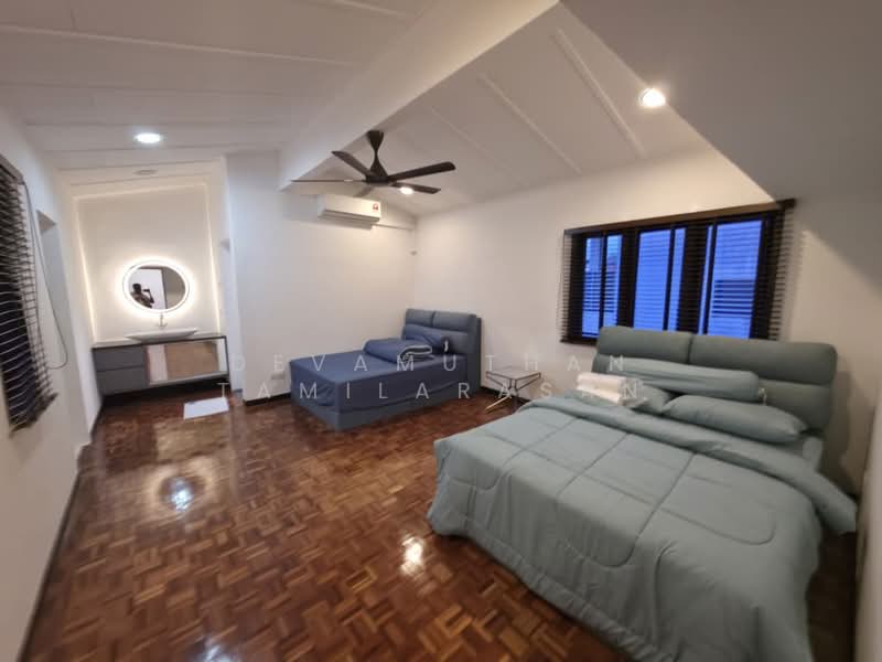 Bungalow for Rent in Seksyen 22 (Petaling Jaya) - Devamuthan Tamilarasan - Bedroom - PropertyGuru.com.my