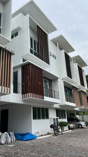 Rumah Teres 3 Tingkat untuk Dijual di Air Hitam (Ayer Itam) - Li Fang - Exterior - PropertyGuru.com.my