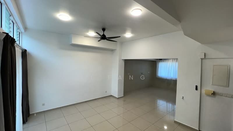 Rumah Teres 3 Tingkat untuk Dijual di Air Hitam (Ayer Itam) - Li Fang - Living Room - PropertyGuru.com.my