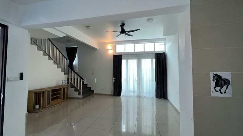 Rumah Teres 3 Tingkat untuk Dijual di Air Hitam (Ayer Itam) - Li Fang - Living Room - PropertyGuru.com.my