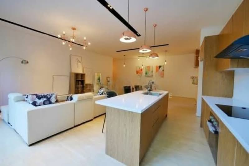 Kondominium untuk Disewa di U-Thant Place - Angela Lee - Living Room - PropertyGuru.com.my